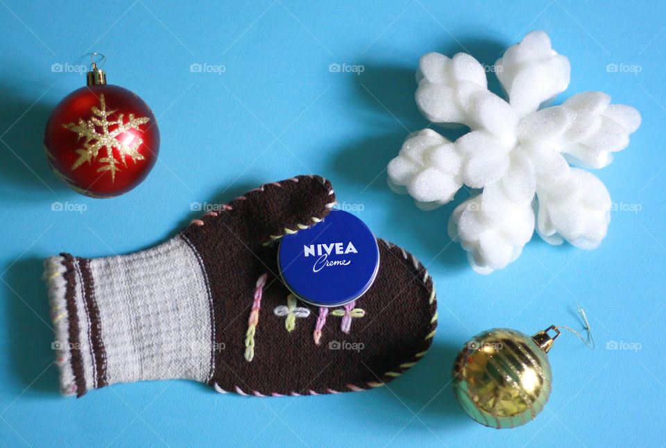 Christmas time, Nivea creme, winter gloves 6