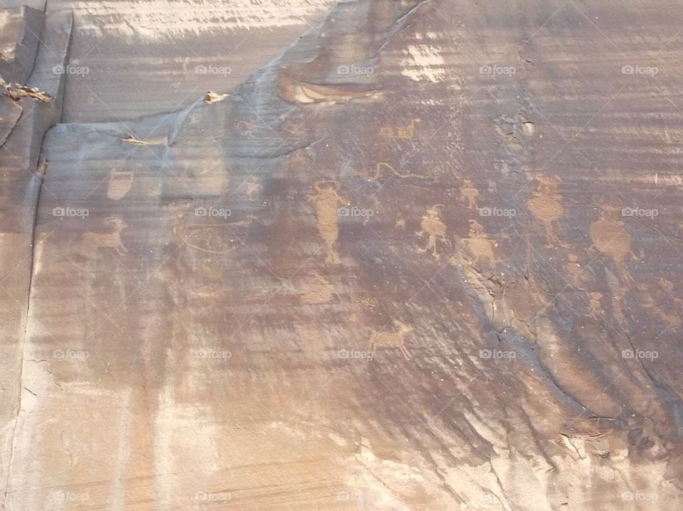 Utah desert petroglyphs 