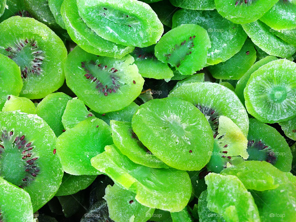 Dried kiwi 