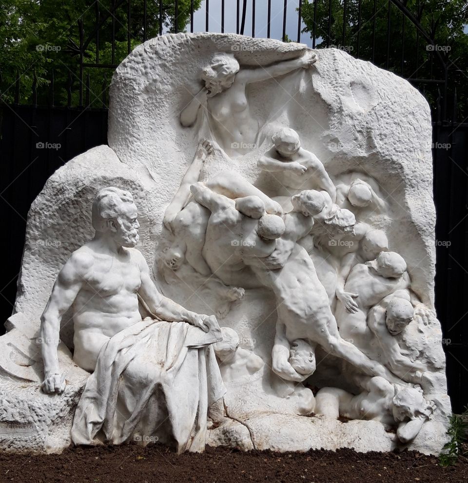 monument a victor hugo a Paris