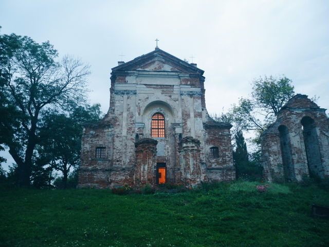 The old Polish church of Anthony Padunskogov, one of the oldest towns in Ukraine, was famous in Kievan Rus - Koteln.
