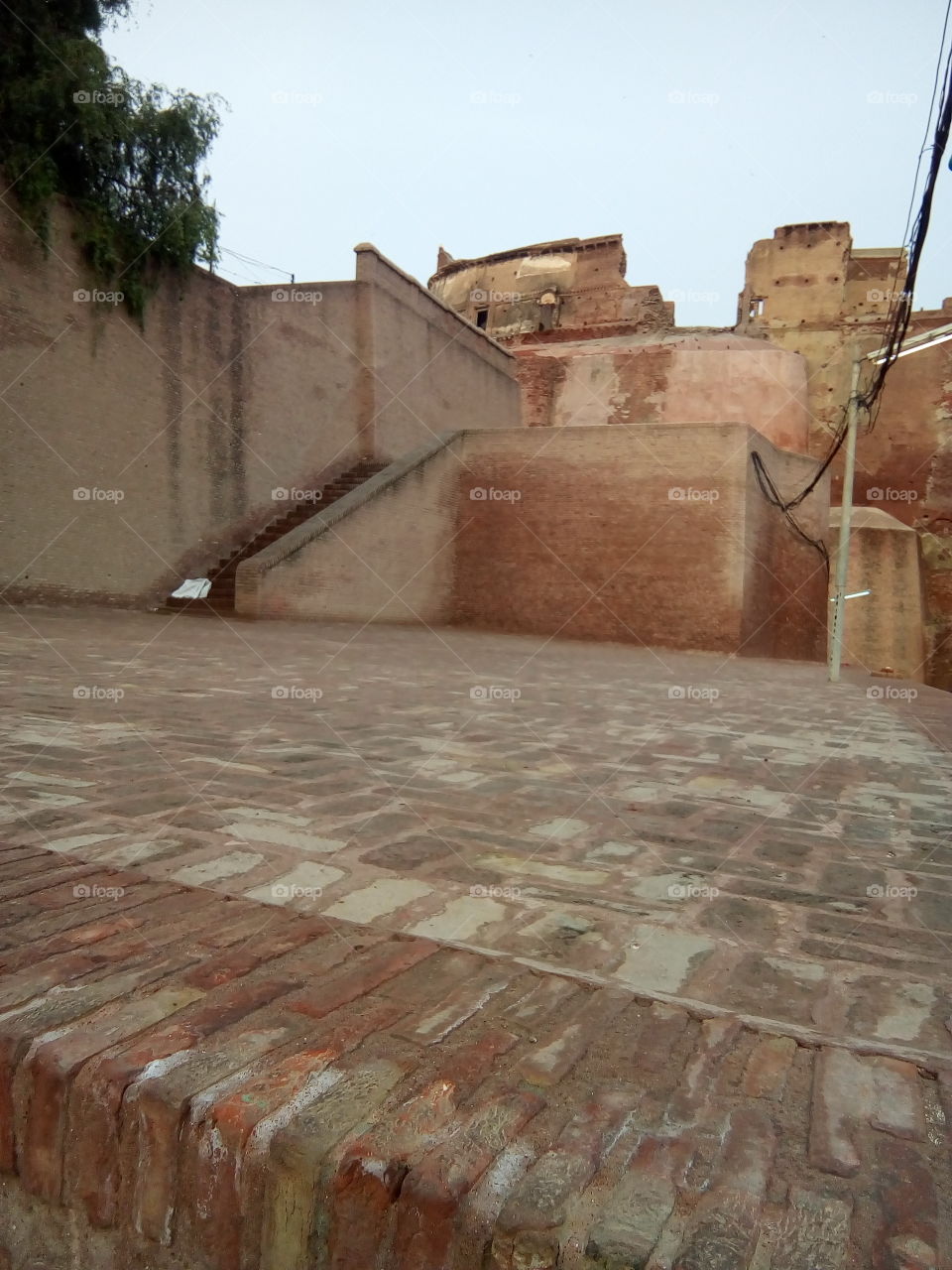 an ancient fort of Bathinda city- a monument protected by Govt Of India.