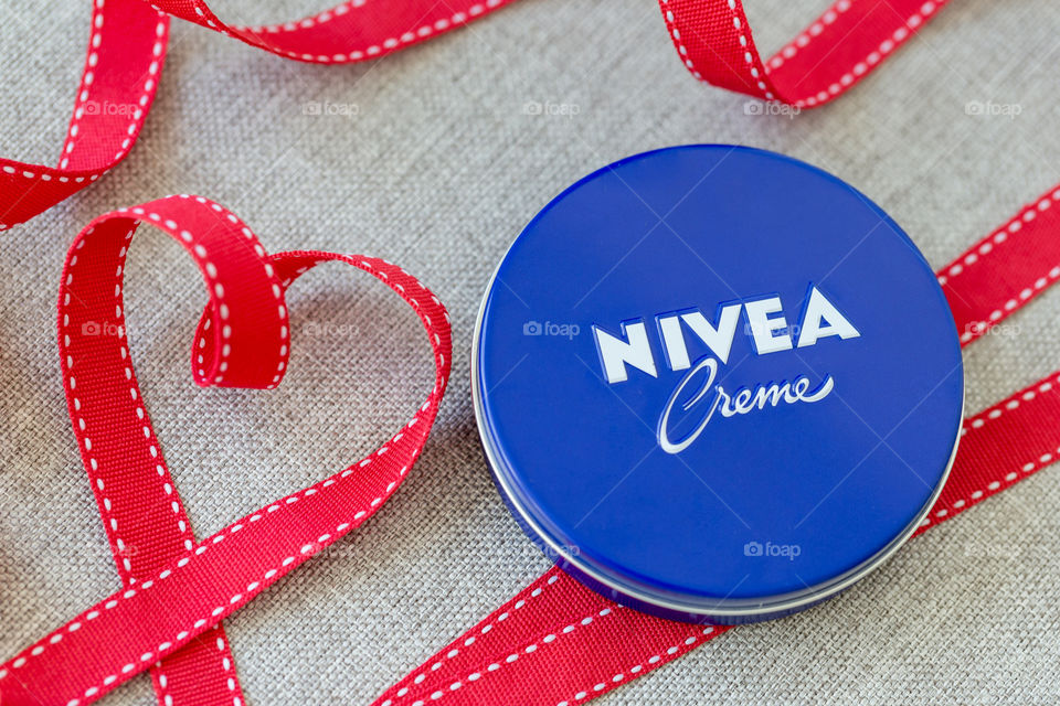 Love is all I need with Nivea