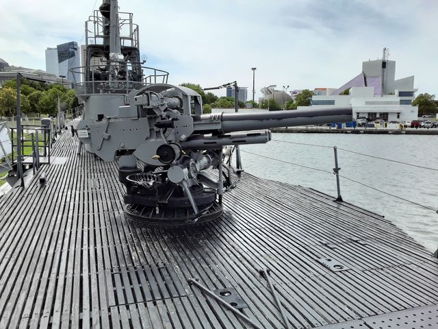 large gun on Navy ship