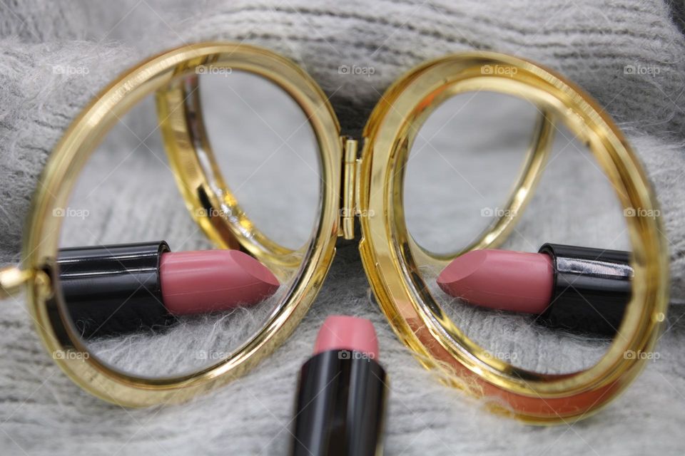 lipstick on the mirror