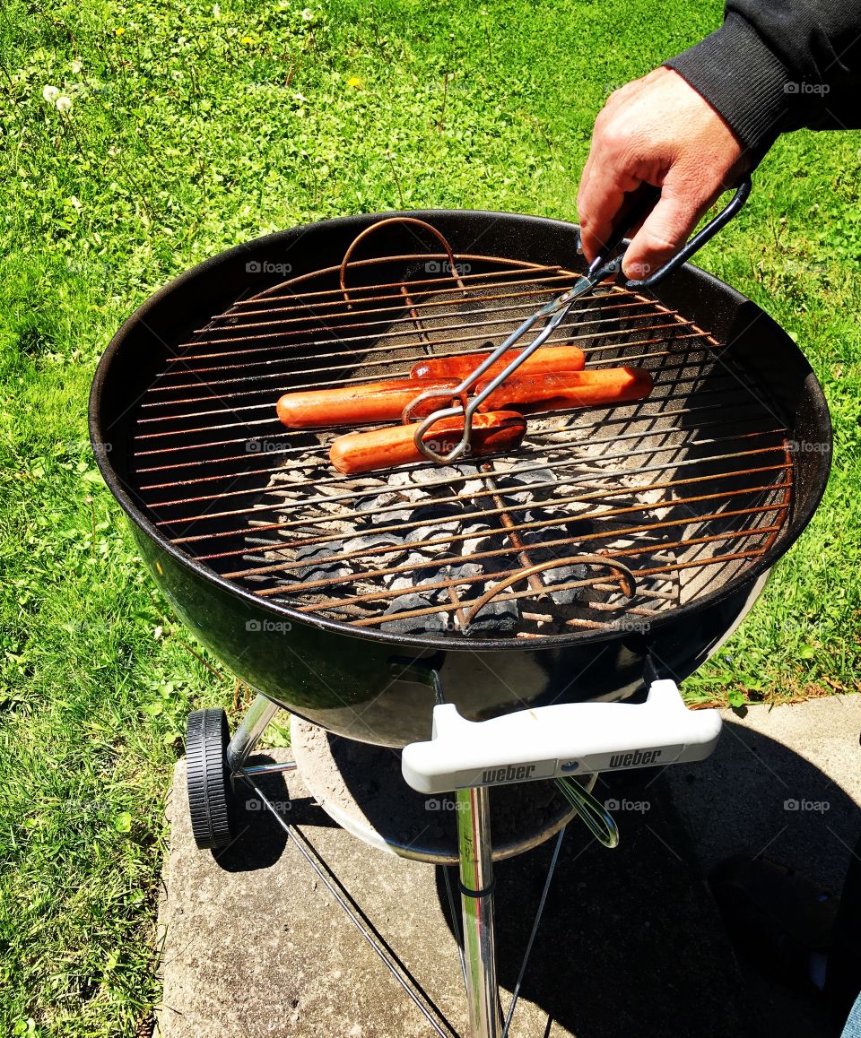 Grilling hotdogs in Ohio in may 