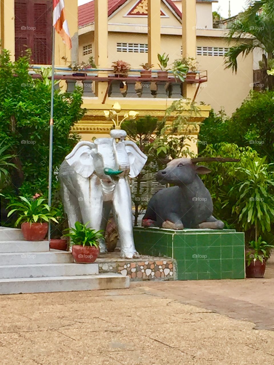 statue in the temple 