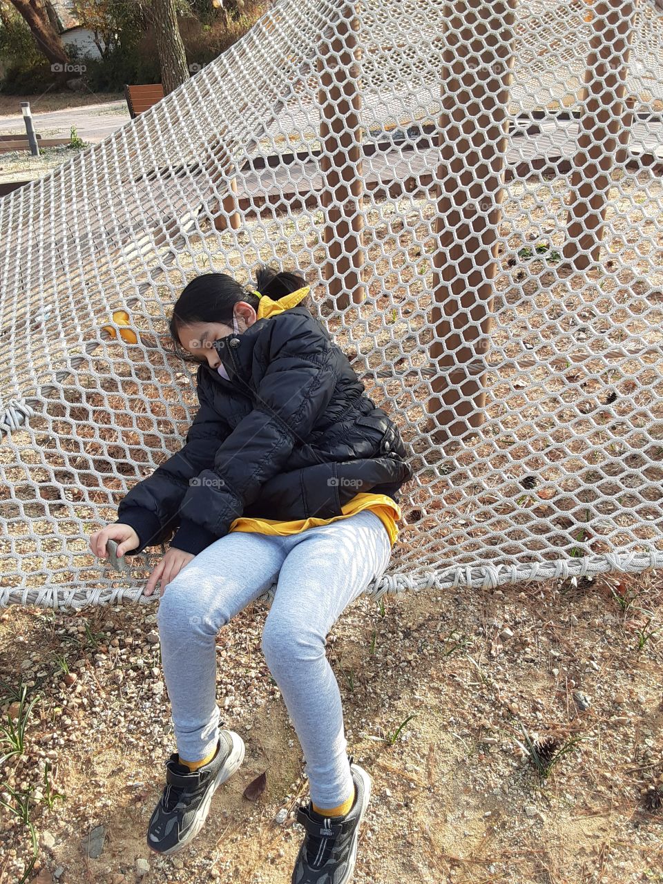 she's staying like that so peacefully. shes so looking good on her new bed.