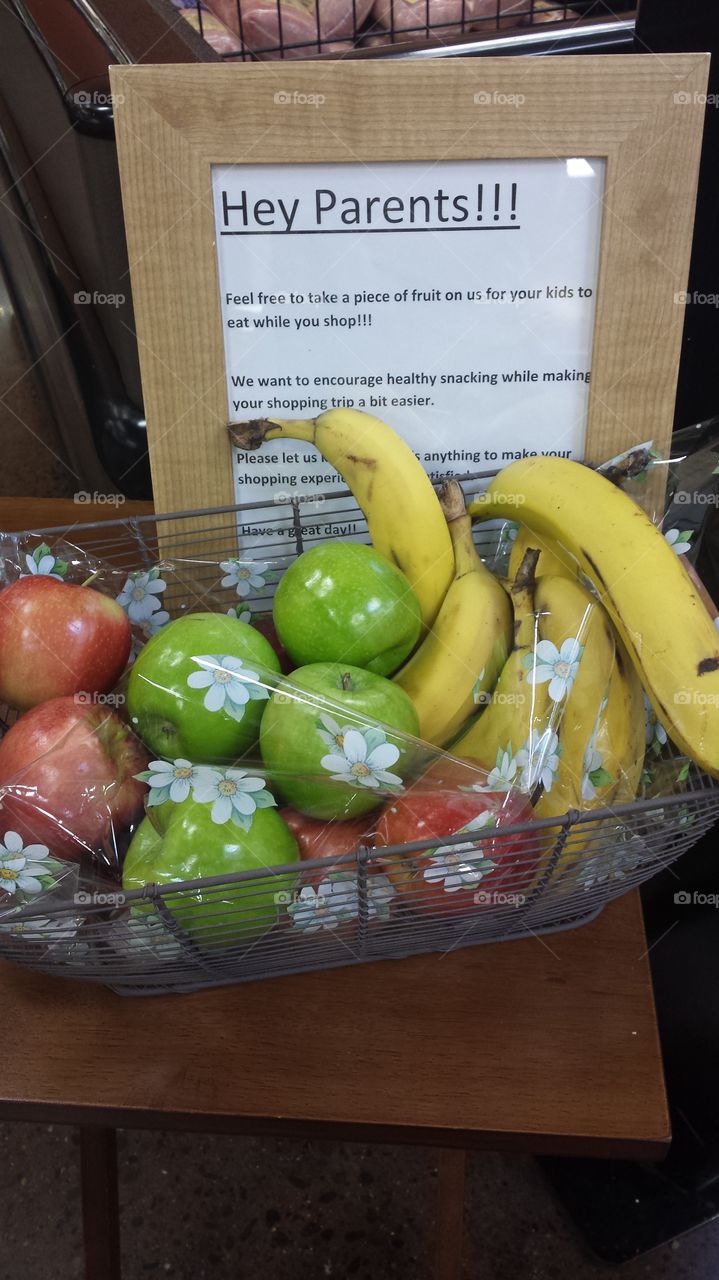 free fruit for the kids