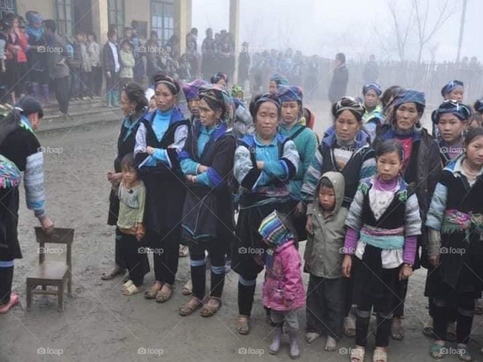 Pictures of Heroic Mothers