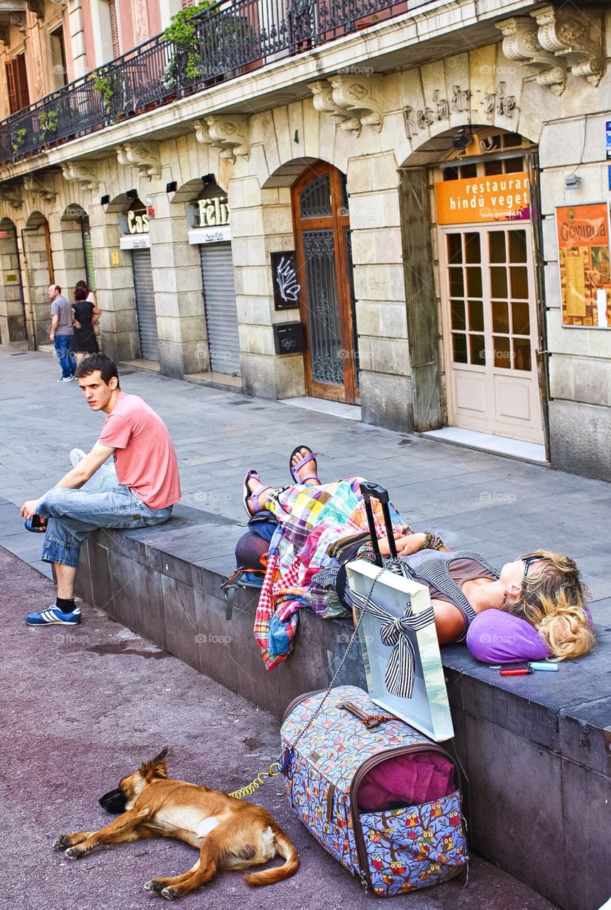 Relaxing in the streets of Barcelona