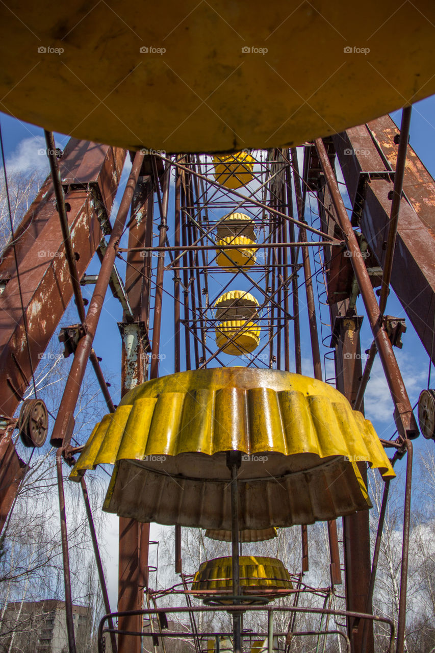 Ferries wheel symmetry 