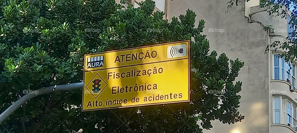 Placa Amarela