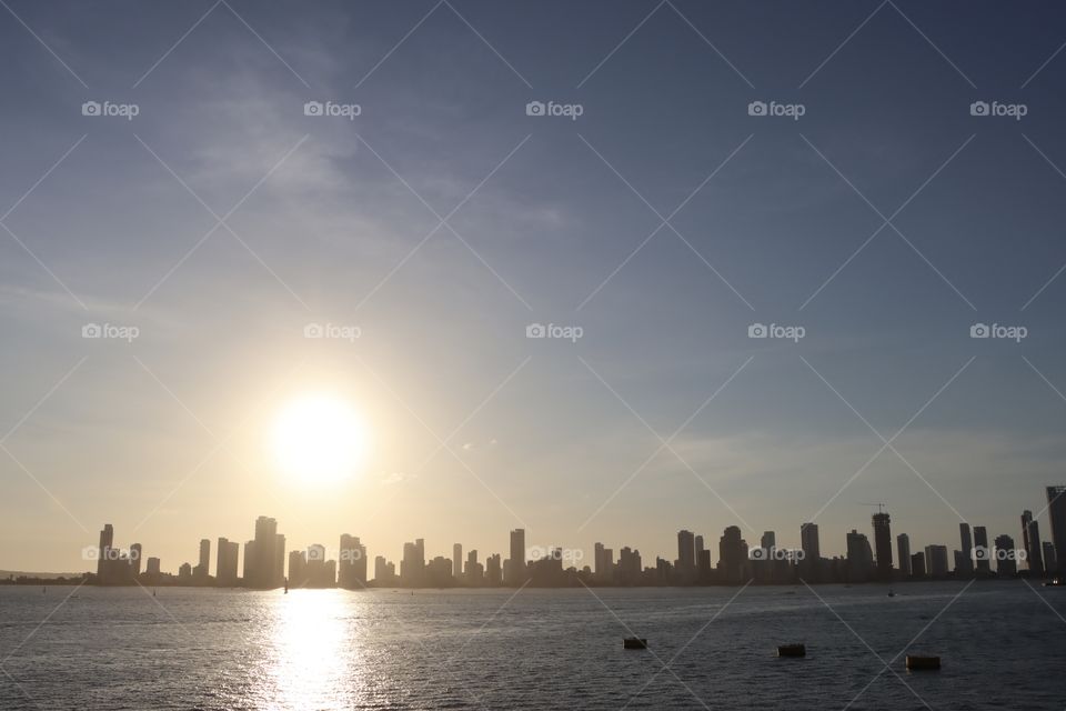 Cartagena, Sonnenuntergang, Meer, Sonne, Sonne, Abend, Licht, skyline, blauer Himmel, Sonnenschein, Wolken  