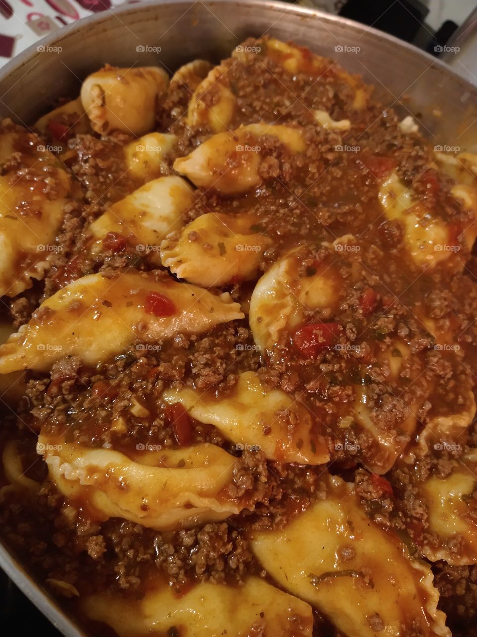 Pirogue ao molho de carne moída