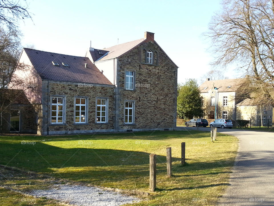 Bruly-de-Pesche - village