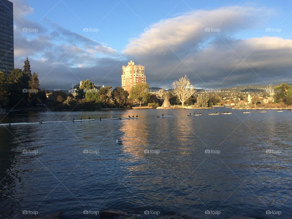 A view of lake Merrit in Oakland California 