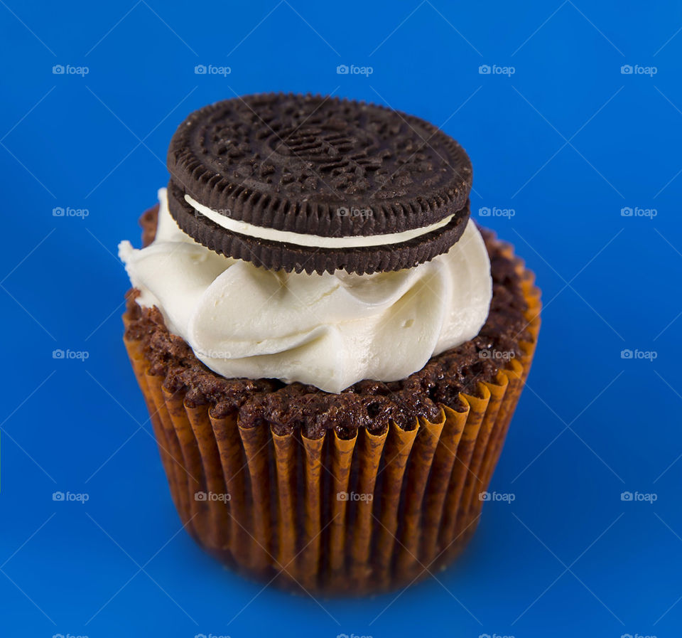 Blue cookies and cream cupcake