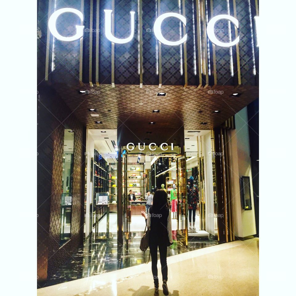 Gucci shopping