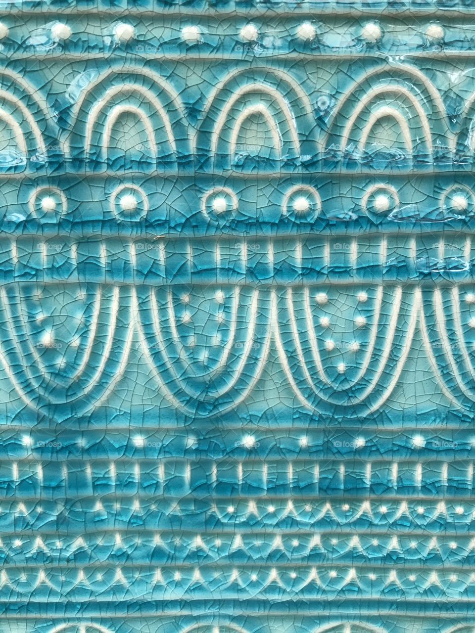 Crackled turquoise porcelain 