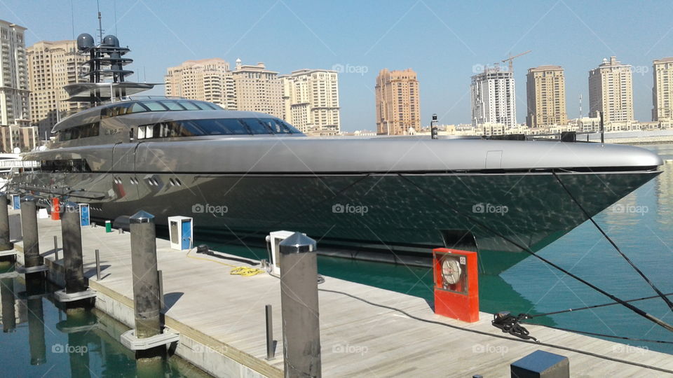 Boat in Pearl Qatar