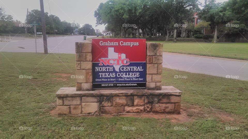 texas college. i like the texas emblem on this sign