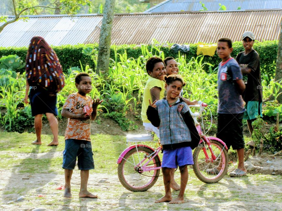 Papuan kids