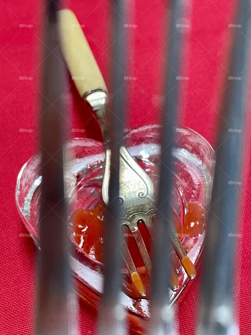 My Abstract attempt at creativity … blame Alan @arthur-23  … A glimpse of a fork covered in ketchup …through a fork … Have I lost the plot ? 😂