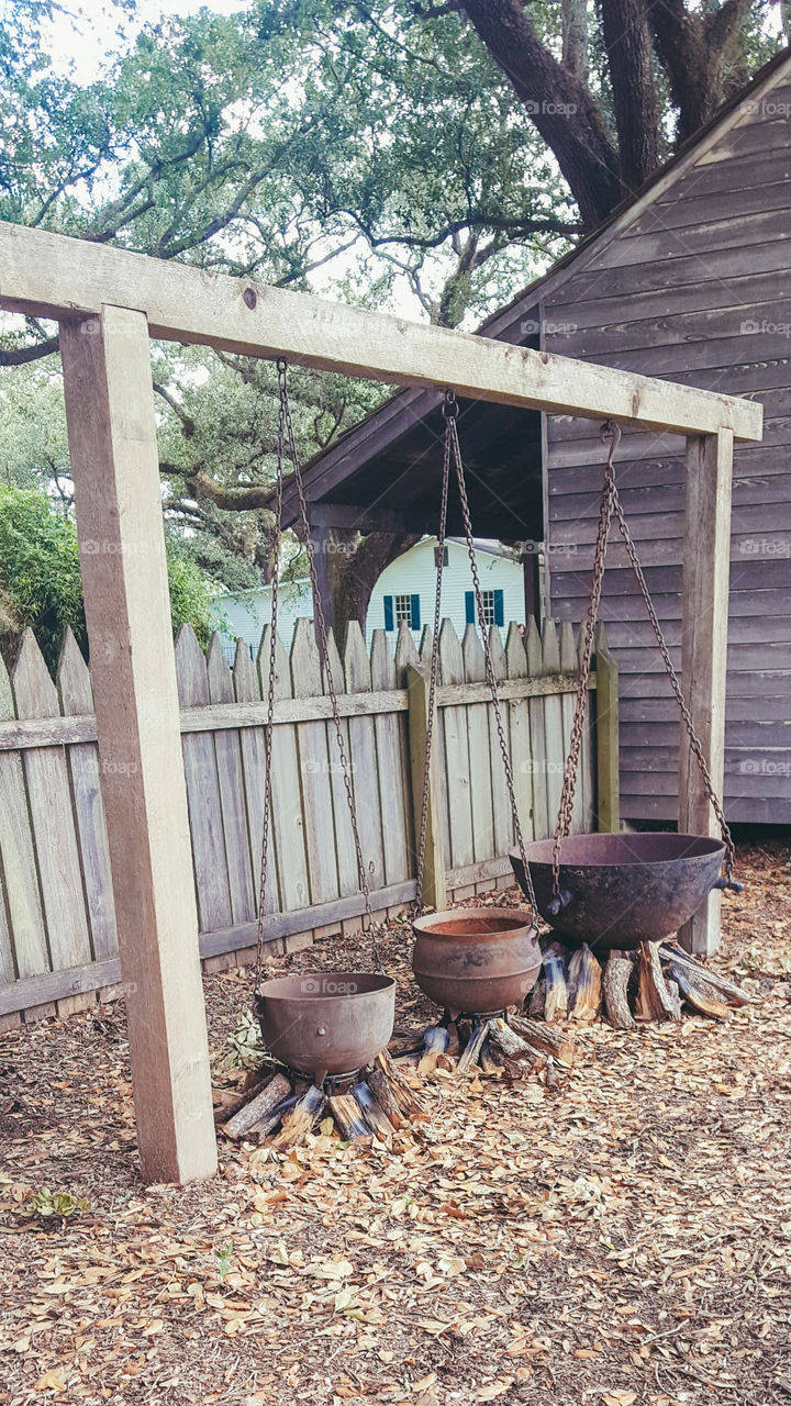 cooking pots used on the plantation