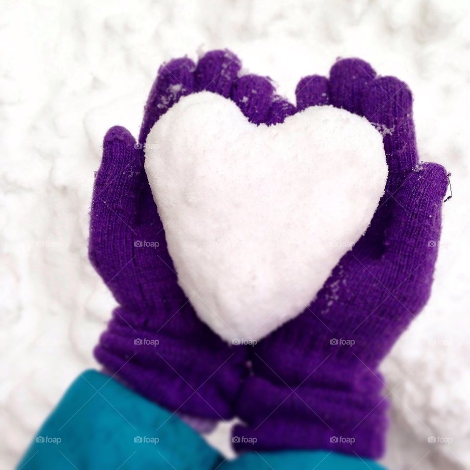 Snow heart on hands