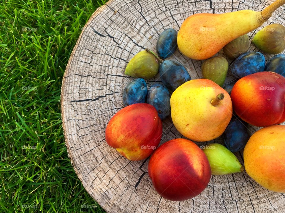 Autumn fruits