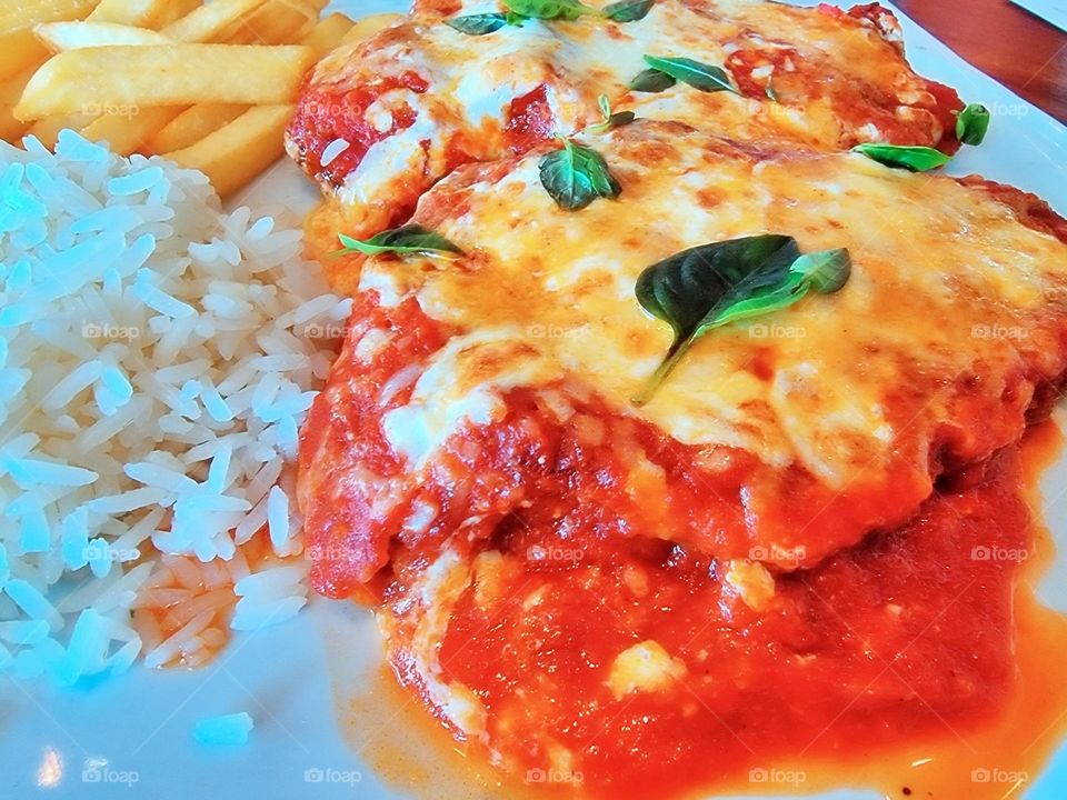 apple party drink ingredient young beef salmon fish pepper sauce delicious eating rice vegan sustainability pasta container japanese onion bowl delivery collection appetizer spice snack tasty asian vegetables kitchen chicken salad fried fruit food ve