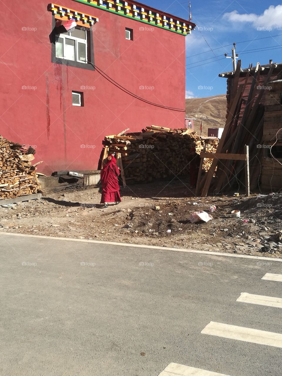 Yaqing Tibetan Buddhist Monastery for Nuns

Buddhism School and Monastery in Ganzi, Sichuan Province, China