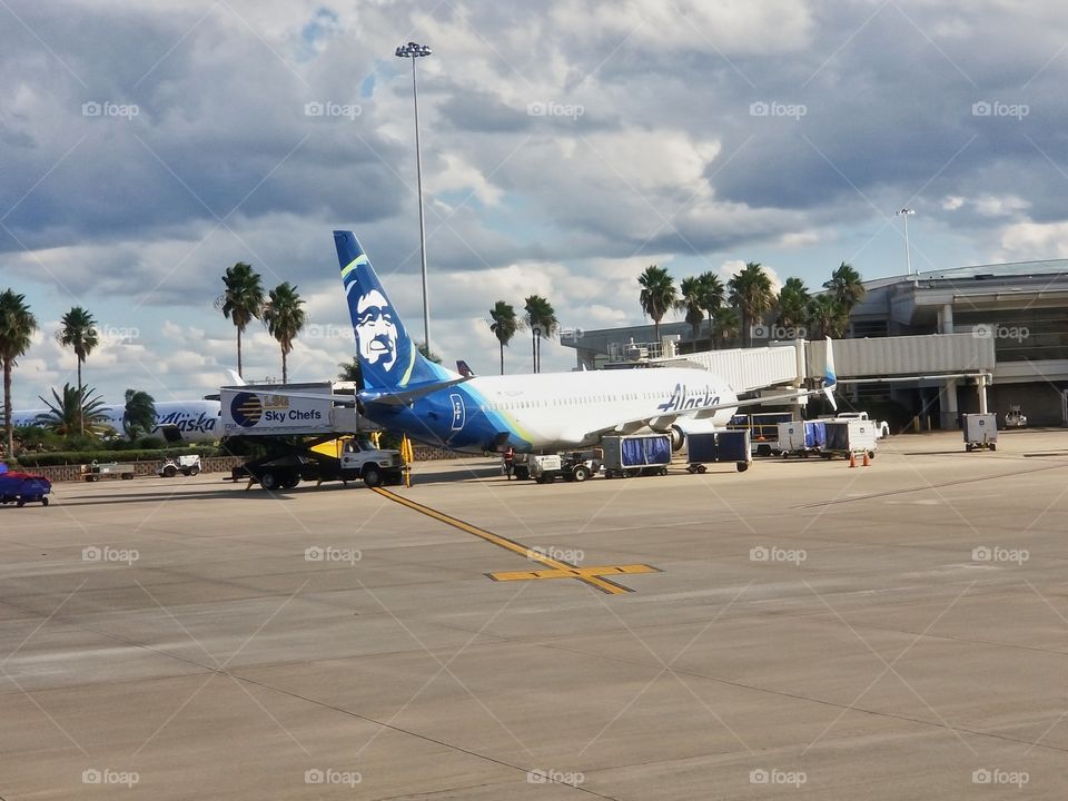 Alaska airlines at Orlando international airport✈