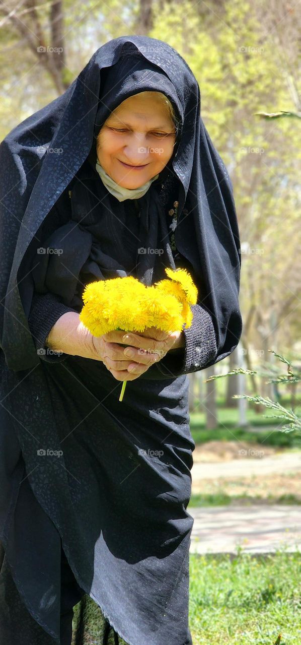 Spring is sprouting in my mother's hands