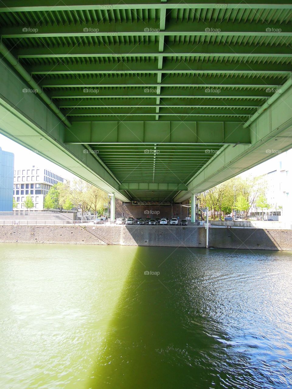 Unter der Brücke