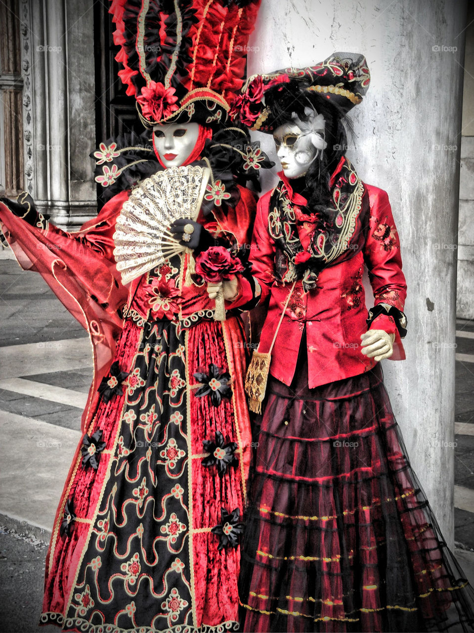 red art mask venice by gordynodrog