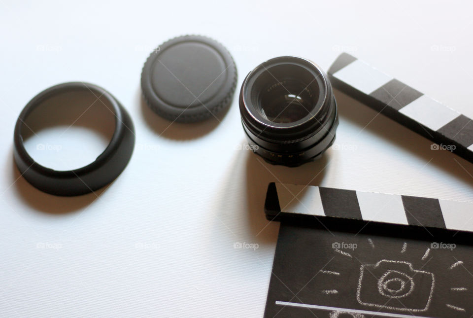 Photography gadgets, the lens