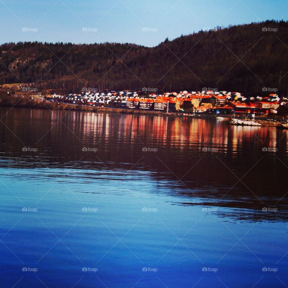 Kväll vid Vätterns kant