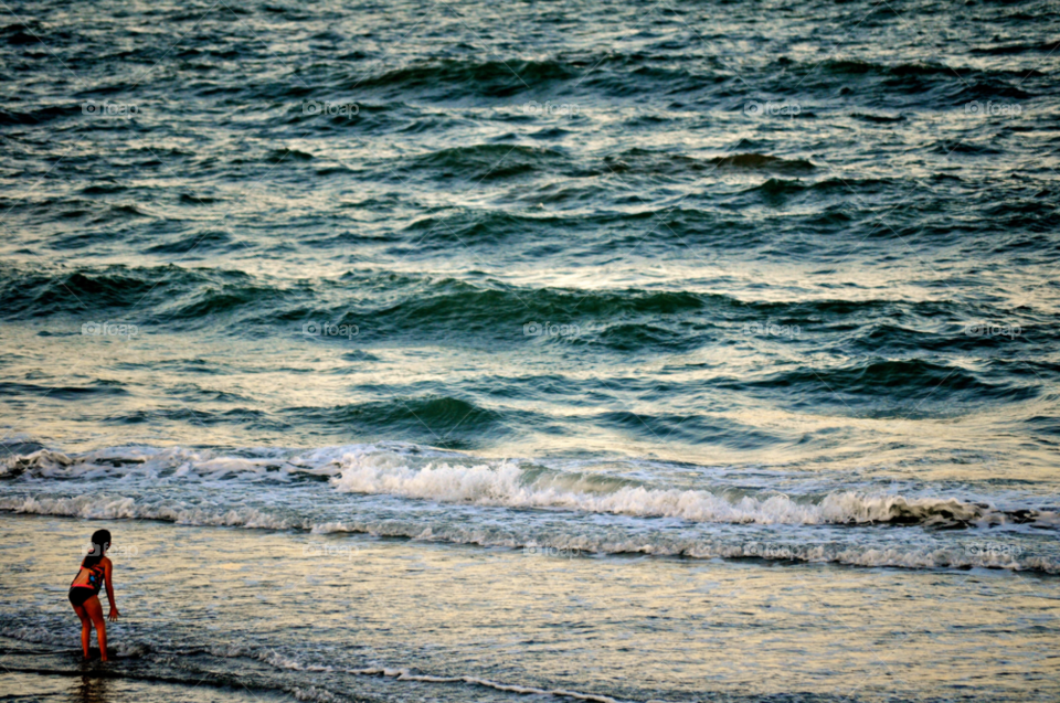 beach waves by refocusphoto