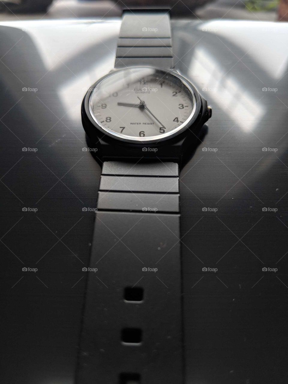 Watch with reflections