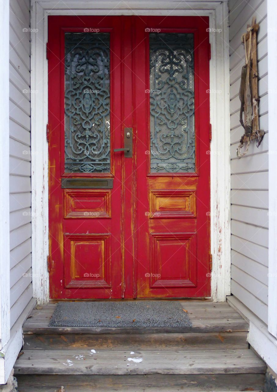 red door