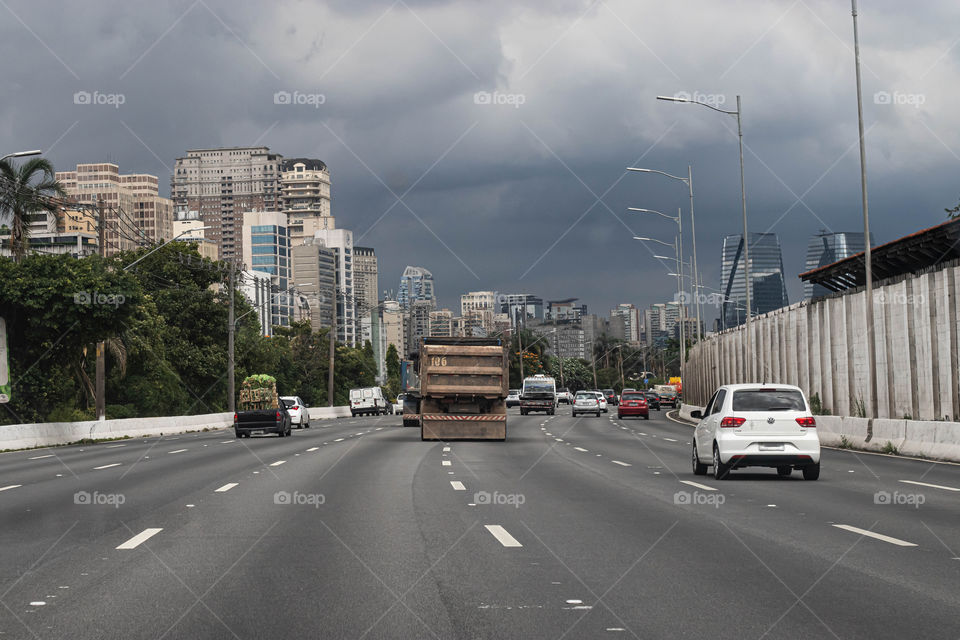 Trânsito fluindo normalmente em São Paulo