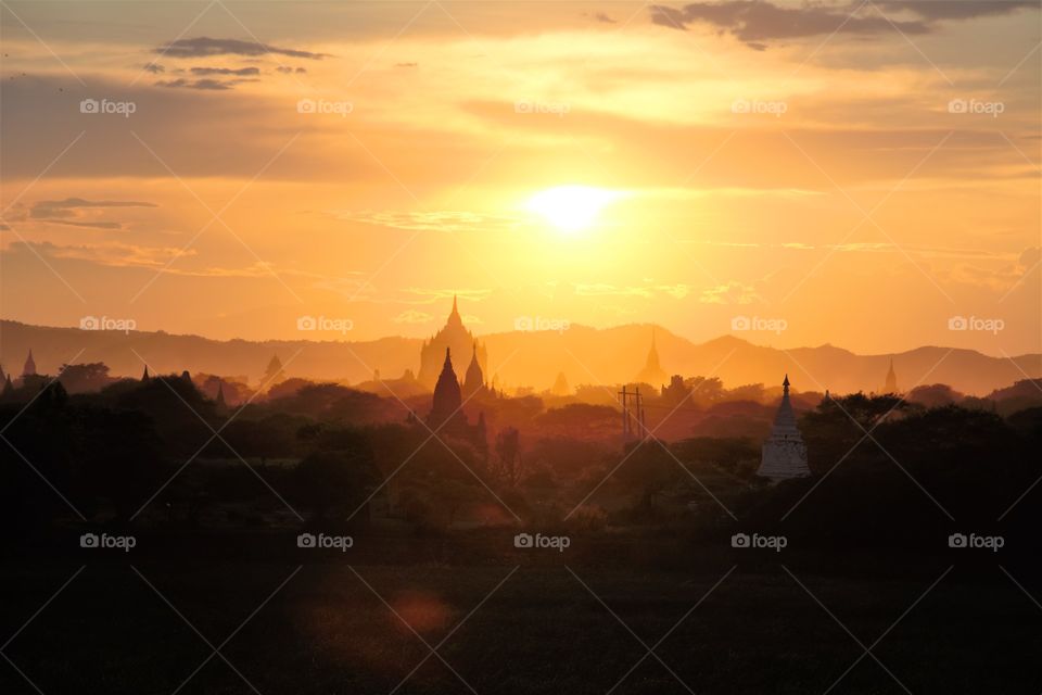 Sunset scenery of pagodas and temples in old town Pagan, Myanmar