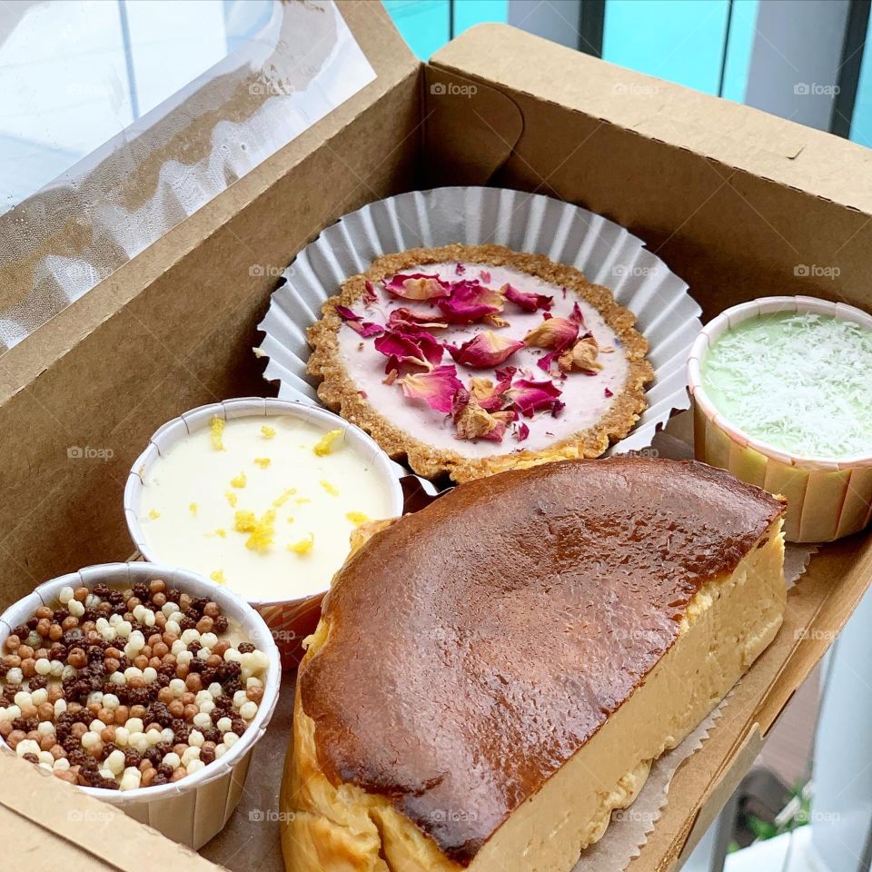 Omakase box of tofu tarts and tofu cups and basque burnt cheesecake 