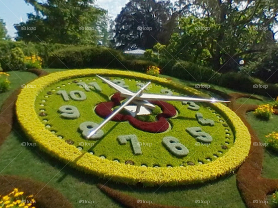 Would you take this clock to your house? ⏰