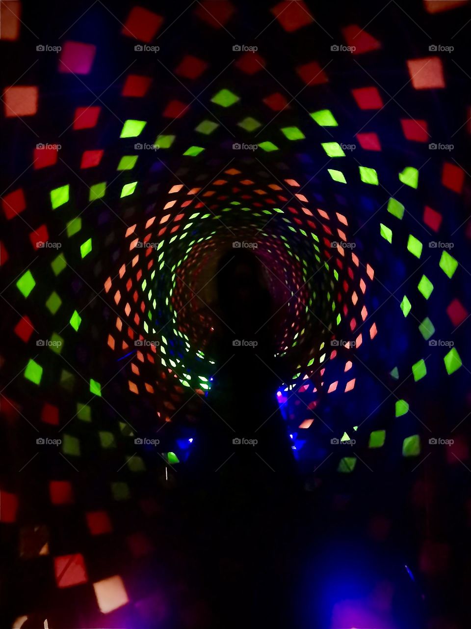 Circles and geometries 