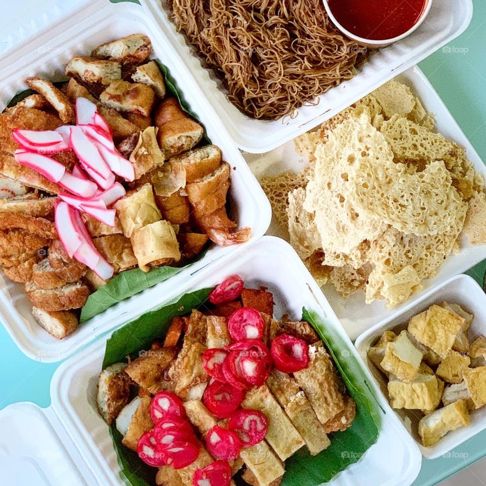 Five spice prawn fritter that’s Singapore heritage, hawker culture and taste