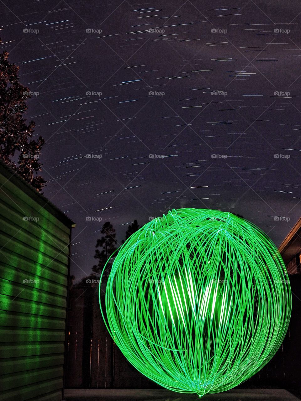 Sphere light trail