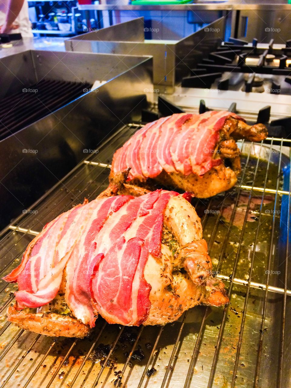 Roast chicken with bacon strips